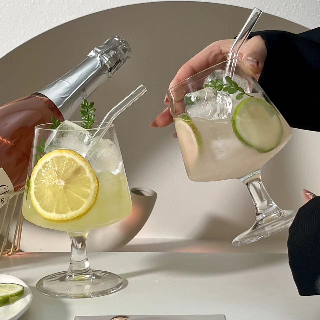 Schicker Glasbecher für Brandy & Soda - stilvoll & vielseitig
