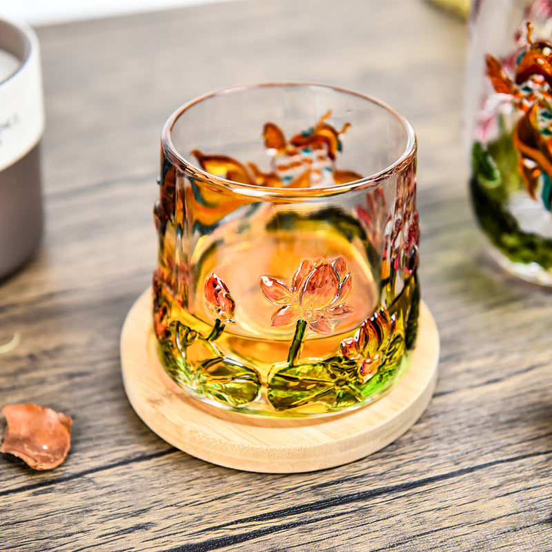 Nationale Gezeiten bemaltes Whiskeyglas - Koi & Lotus Design