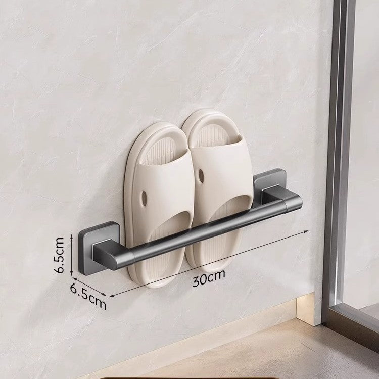 Hole-free wall-mounted slipper rack - space-saving & drip-dry