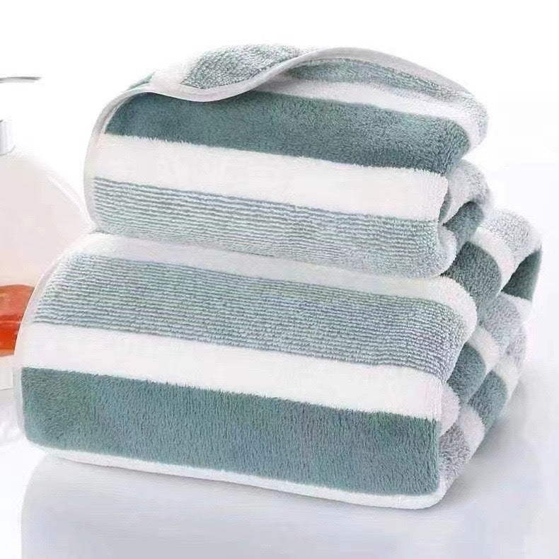 Weiches und saugfähiges Wasch- und Badetuch-Set