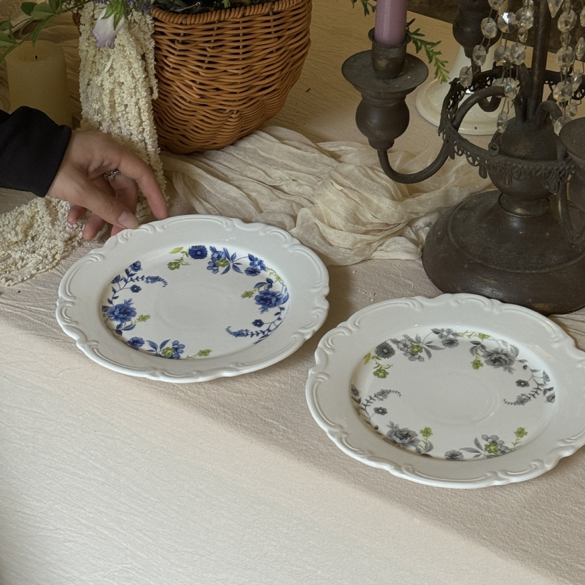 French retro lace ceramic dessert plate – elegant & stylish