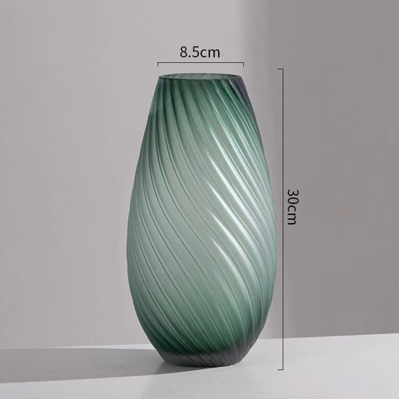 Vase aus nordischem Milchglas - elegante Wohnkultur