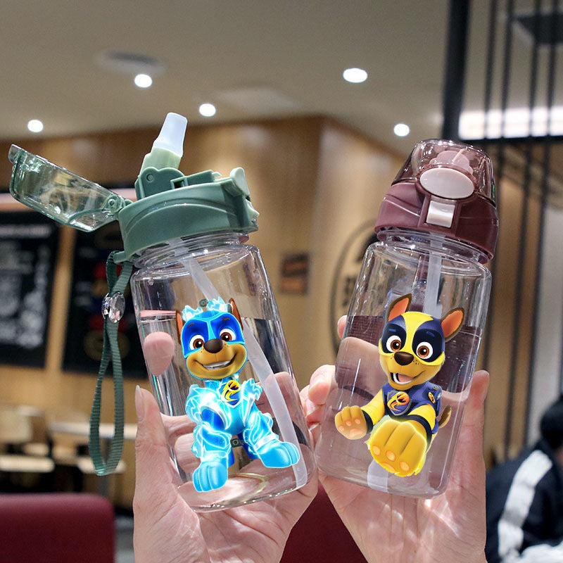 Portable Straw Cup for Kids – lightweight & easy to handle