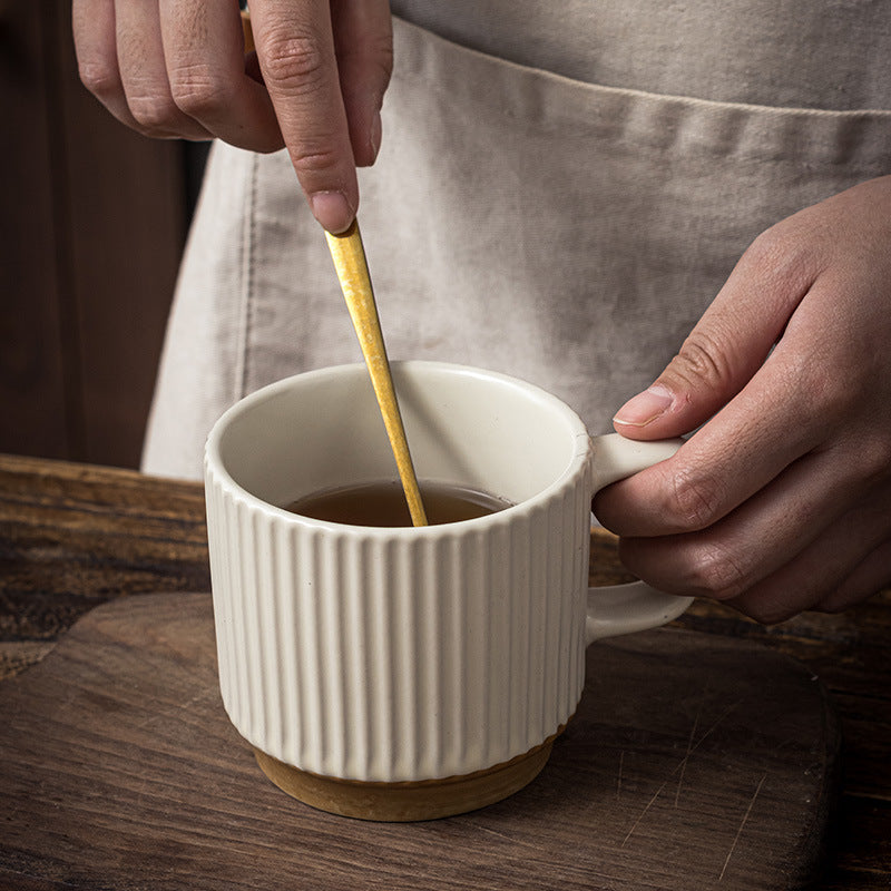 Universal-Keramikbecher - perfekt für Heim und Büro