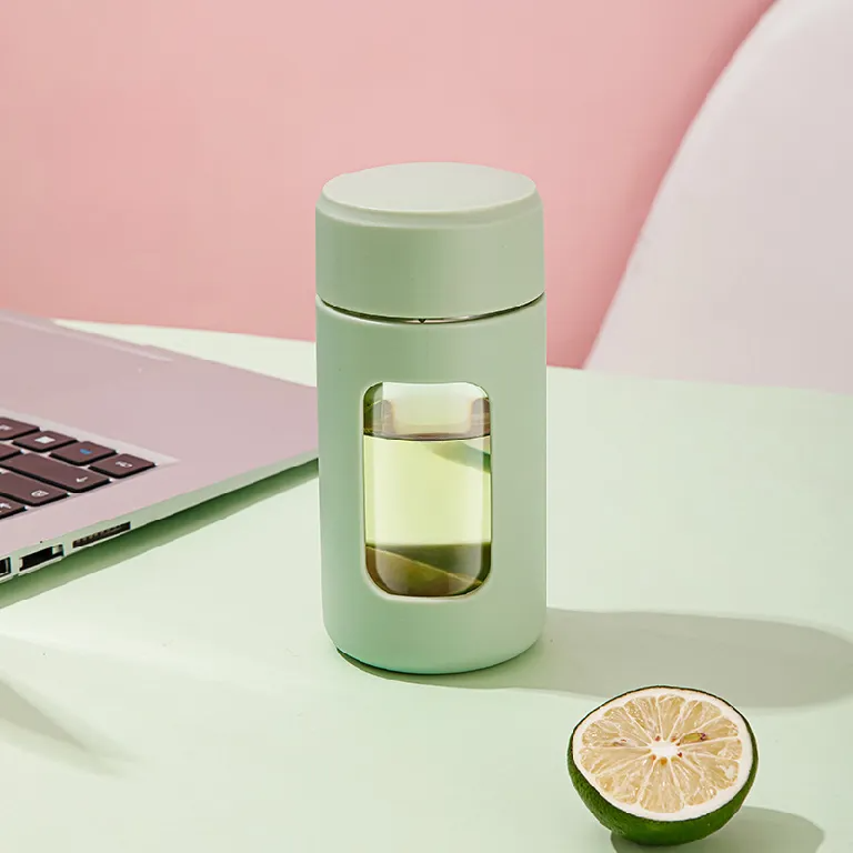 Mini-Taschen-Wasserbecher - süßer & tragbarer Geschenkbecher